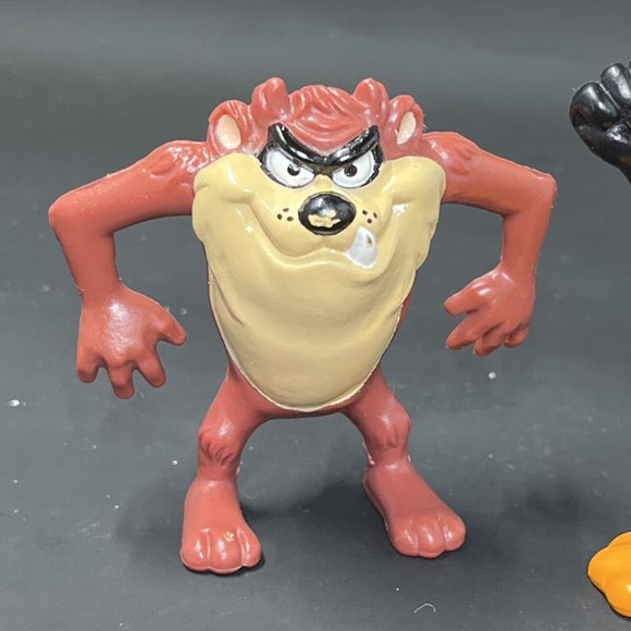 Vintage 1991 WB Taz and Daffy Action Figures - Picture 3 of 8